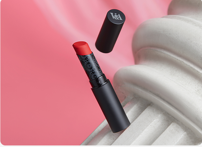 V&A Beauty / LIPSTICK PHOTOGRAPHY — 01